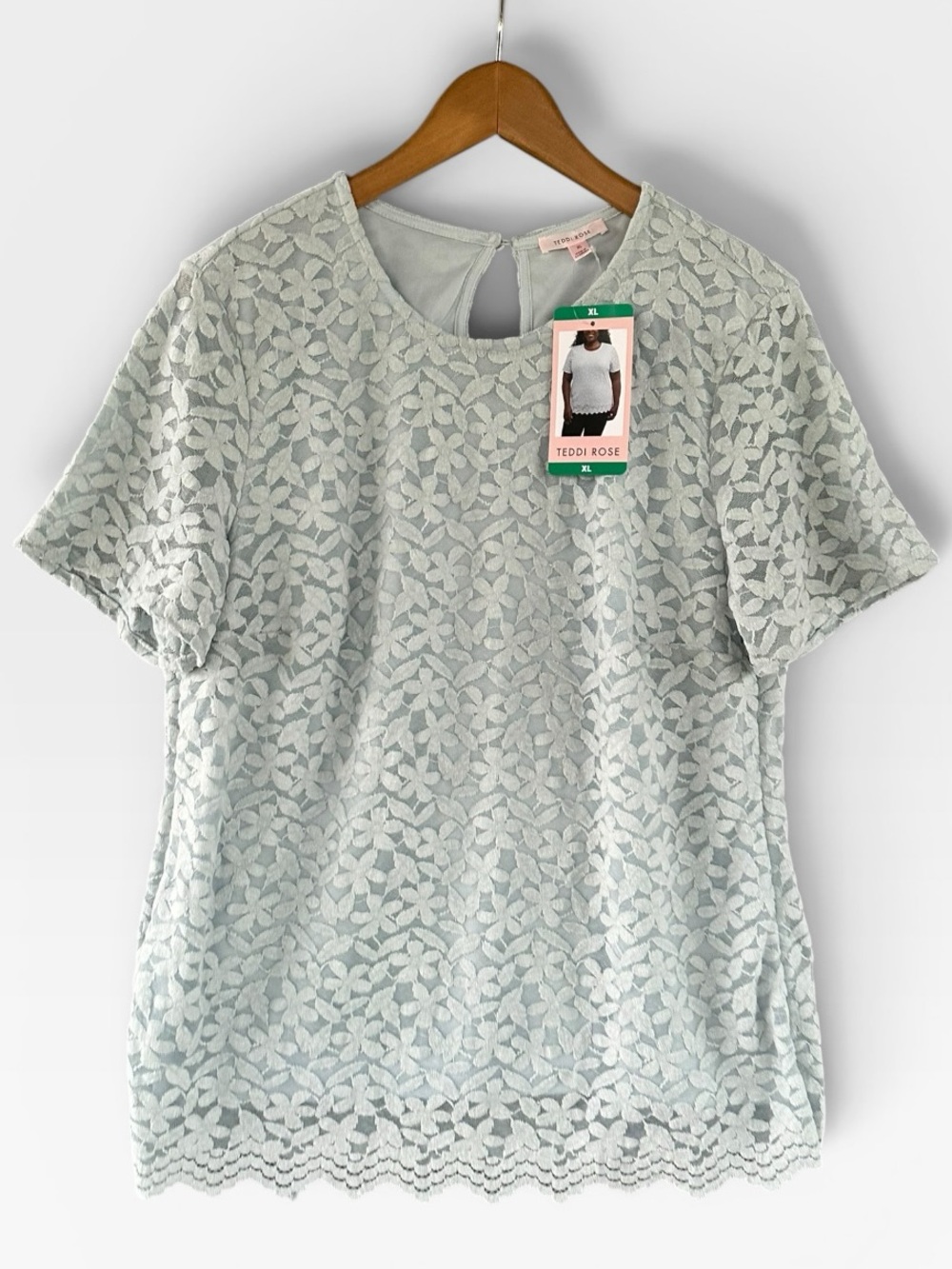 🎉5 for $45🎉 NWT Teddi rose lace top blouse shirt size XL